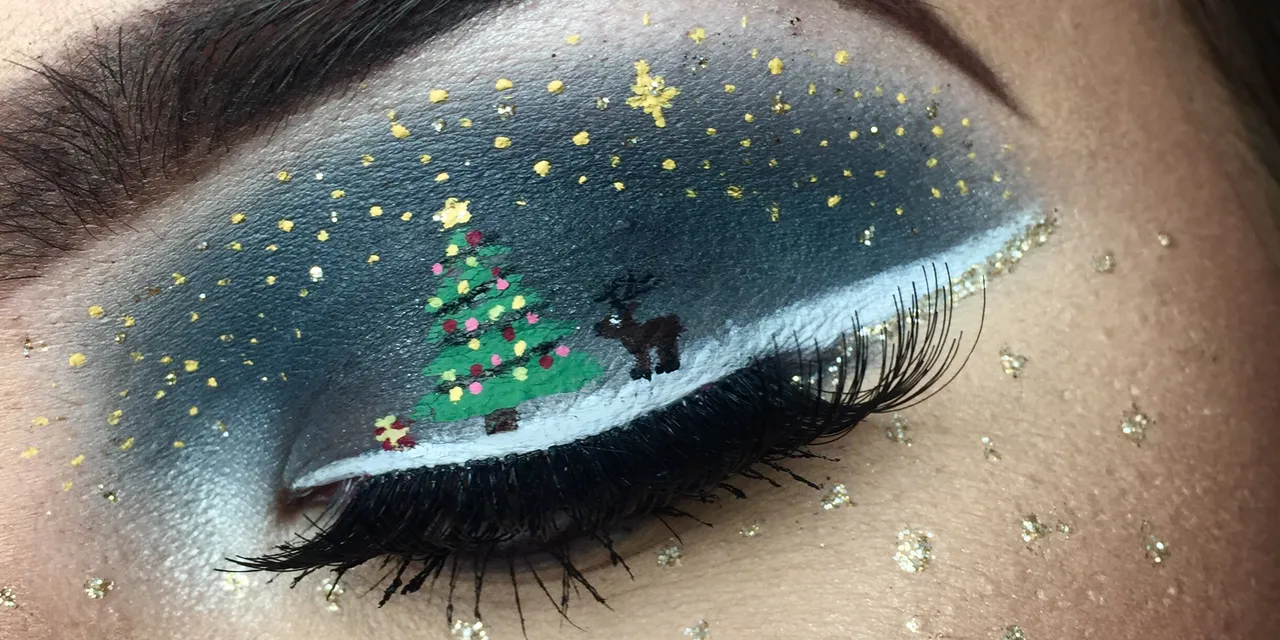 How to go Impressive with Christmas Makeup for Blue Eyes?