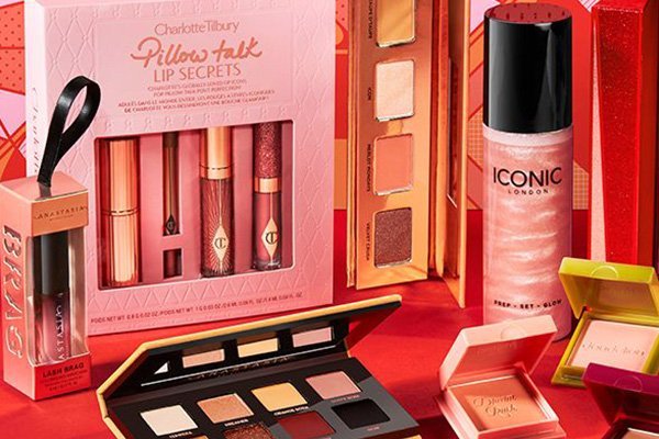 wk4wk48 xmas make up gifts 600x400 u5onljpg 1633098553 Christmas Makeups