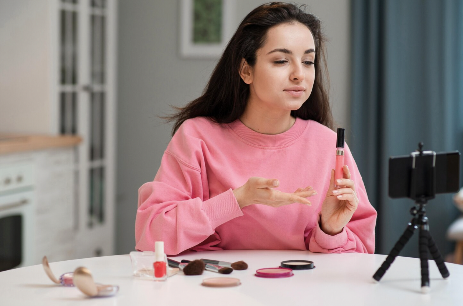 Benefits of Learning Makeup Online